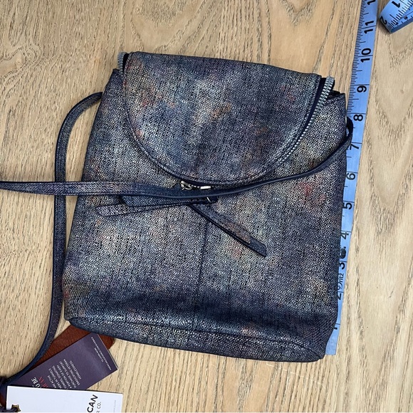 NWT American Leather Co. Hampton Large Zip Around Crossbody Indigo Multi Blue - Picture 8 of 10
